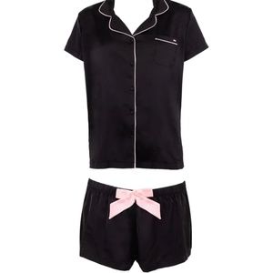 Bluebella Abigail two-piece pajama set